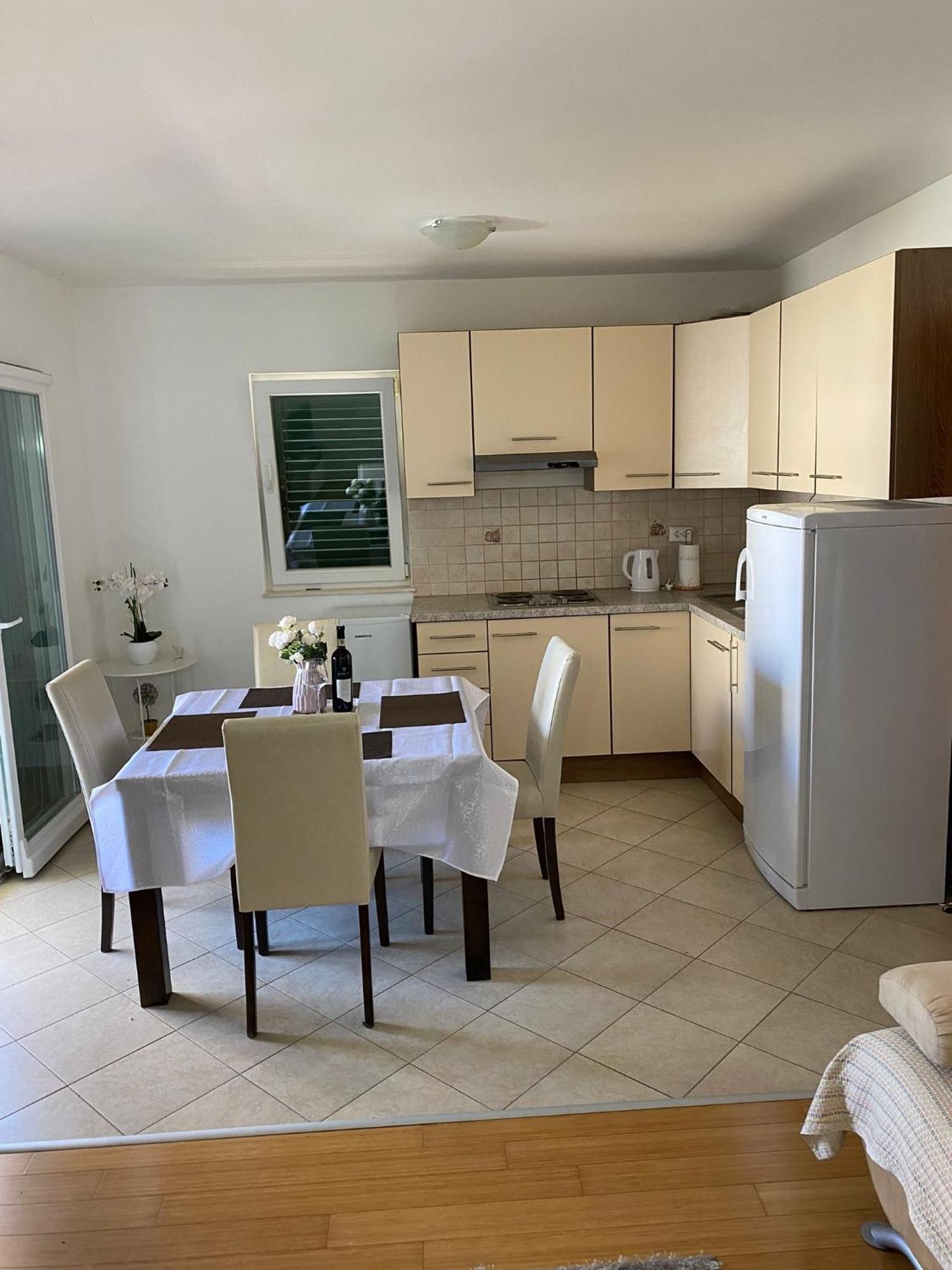 Apartman Emil Supetar Kültér fotó