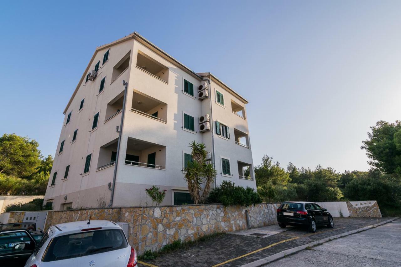 Apartman Emil Supetar Kültér fotó
